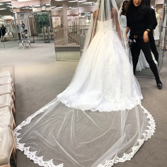 Wedding Dress - Picture 2 of 6